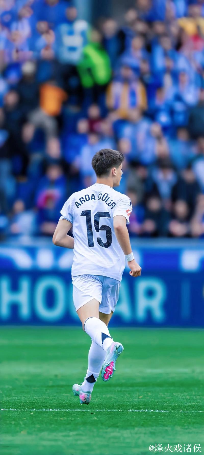 皇马公布客战阿拉维斯名单:仅带5后卫,二队小将入选 皇马公布客战阿拉维斯名单:仅带5后卫,二队小将入选